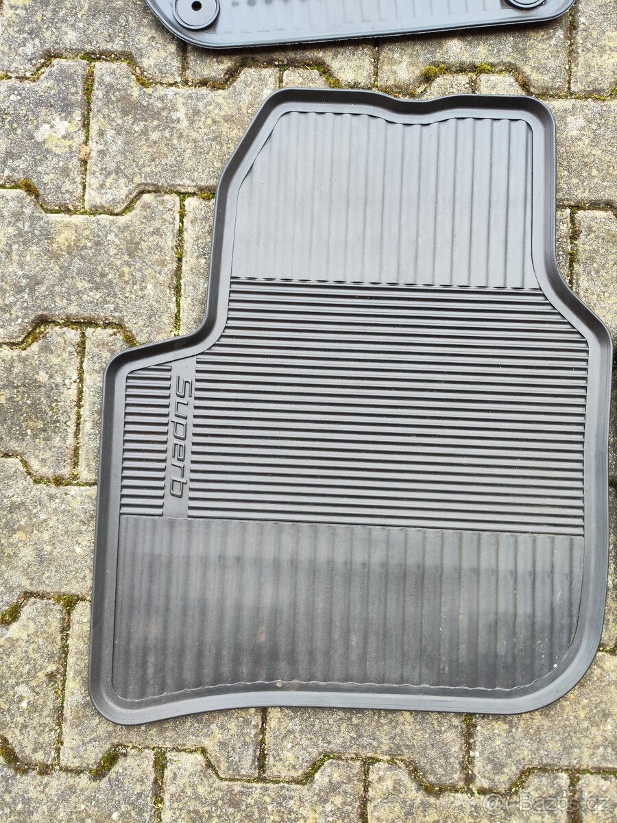 Originální gumové koberce Škoda Superb 2 - 5