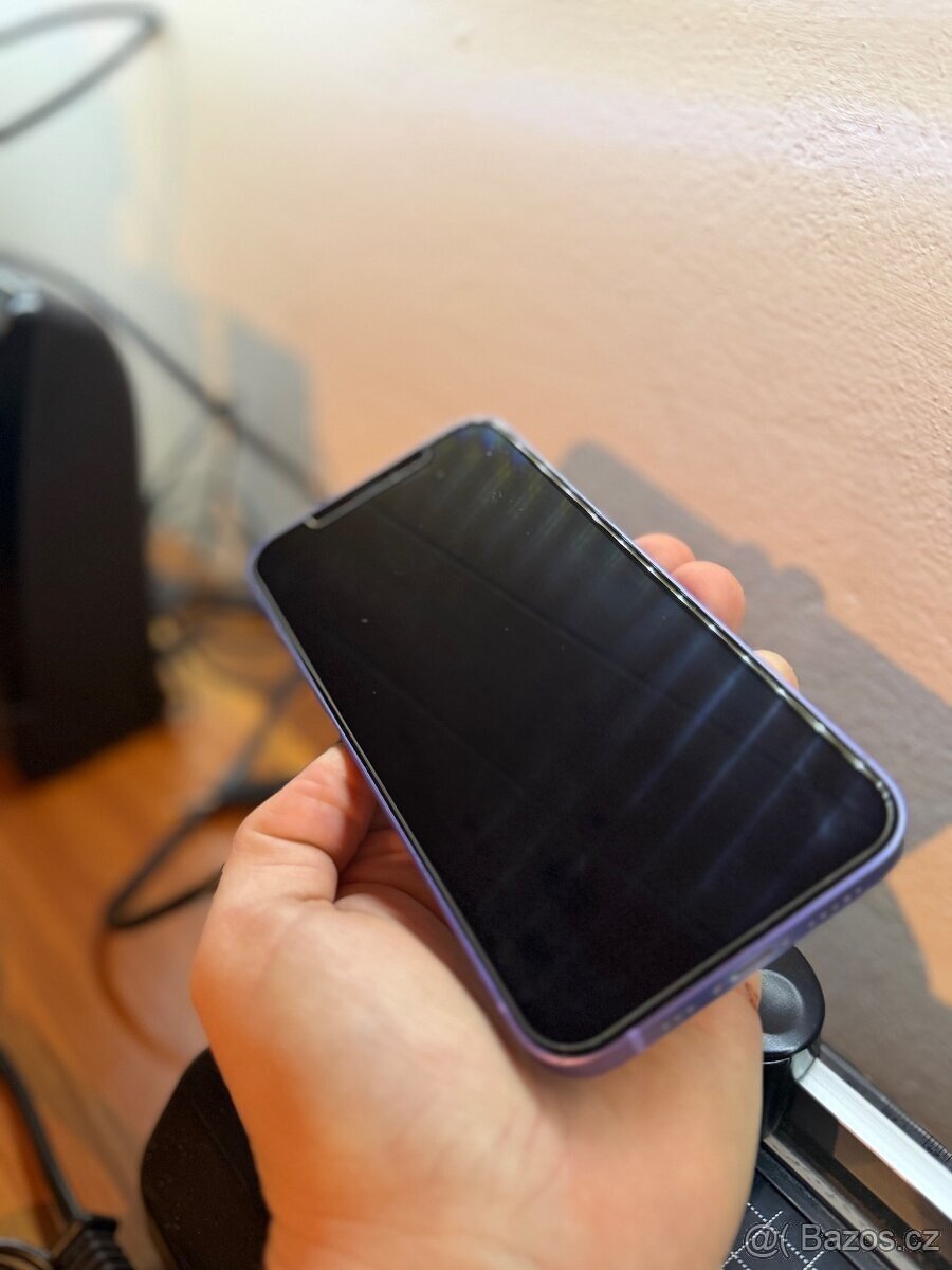 iPhone 12 - 5