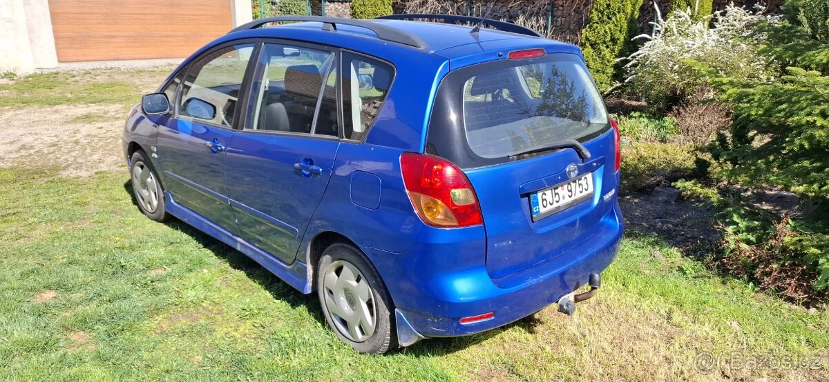 Toyota Corolla Verso - 5