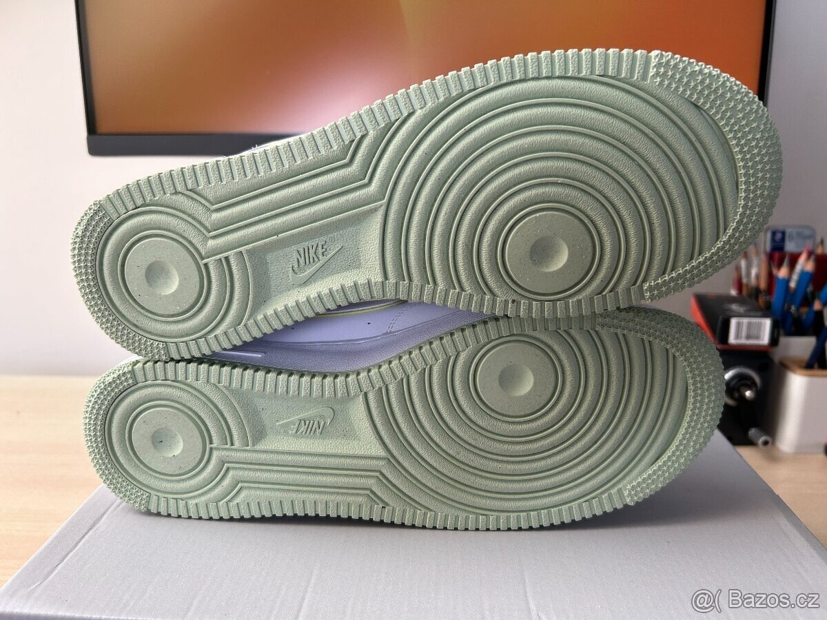 Nike AIR FORCE 1 07 Tenisky Honeydew White VEL. 42.5 (NOVÉ) - 5