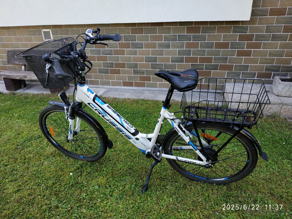 Pěkné městské elektrokolo Crussis e-City 1.13 - 5