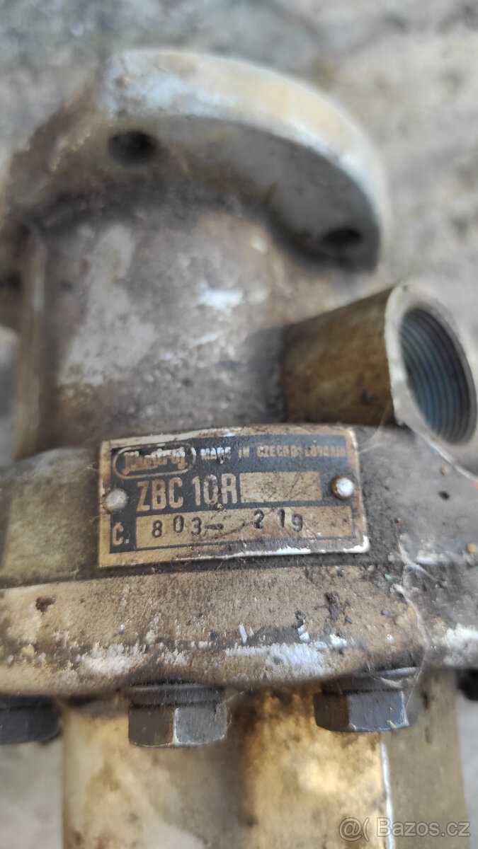 Tatra 148 - zubové čerpadlo ZBC 10R - 5