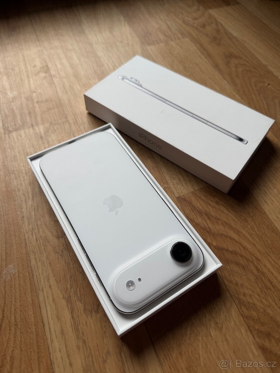 Apple iPhone Air 256GB stříbrný - 5