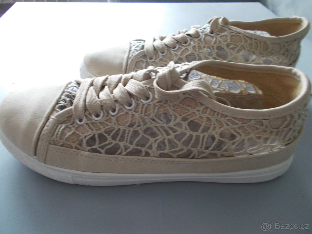 Dámské střevíčky a tenisky - 5