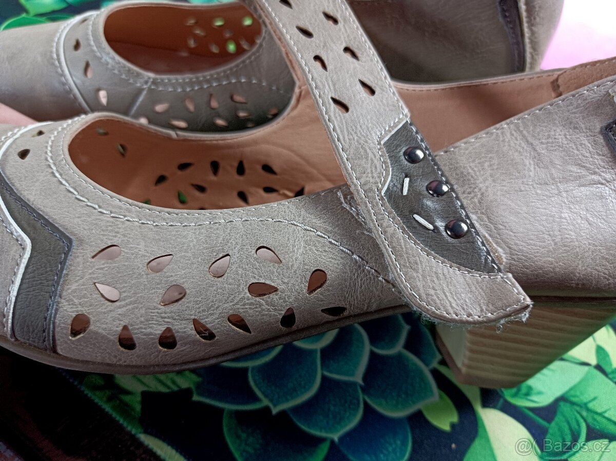 Béžové vintage boty - 5