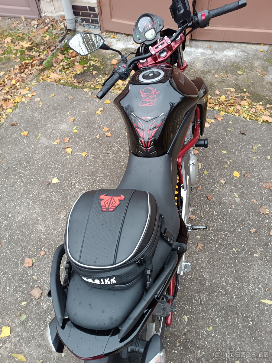 Prodám Kawasaki ER-6n, řada R650A, snížená - pro malé ženy - 5