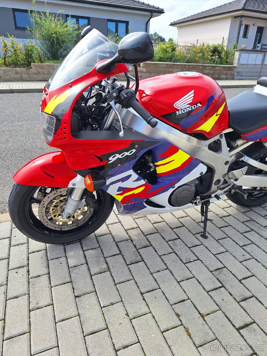 Honda cbr 900rr sc33 - 5