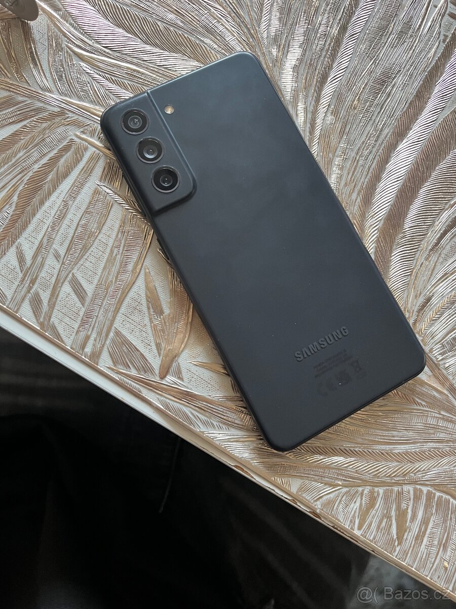 Samsung S21 FE - 5