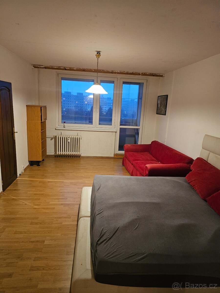 Pronájem bytu 1+1, 55 m2, ul. Bellušova - 5