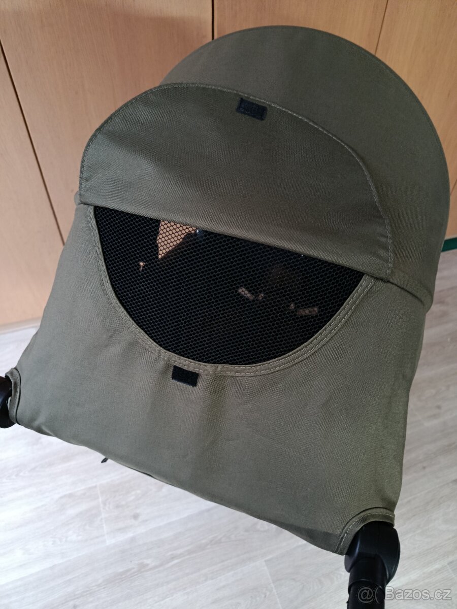 Kočárek Petite mars street - 5