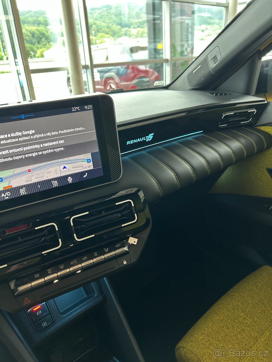 Renault R5 E-Tech elektrický Iconic Cinq 120k - NOVÉ VOZIDLO - 5