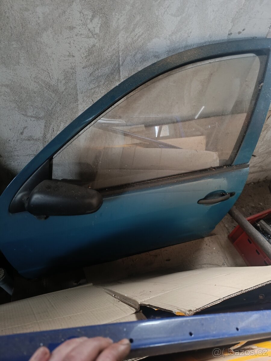 Prodám dveře golf 4 , Octavia 2, fabia 1. - 5