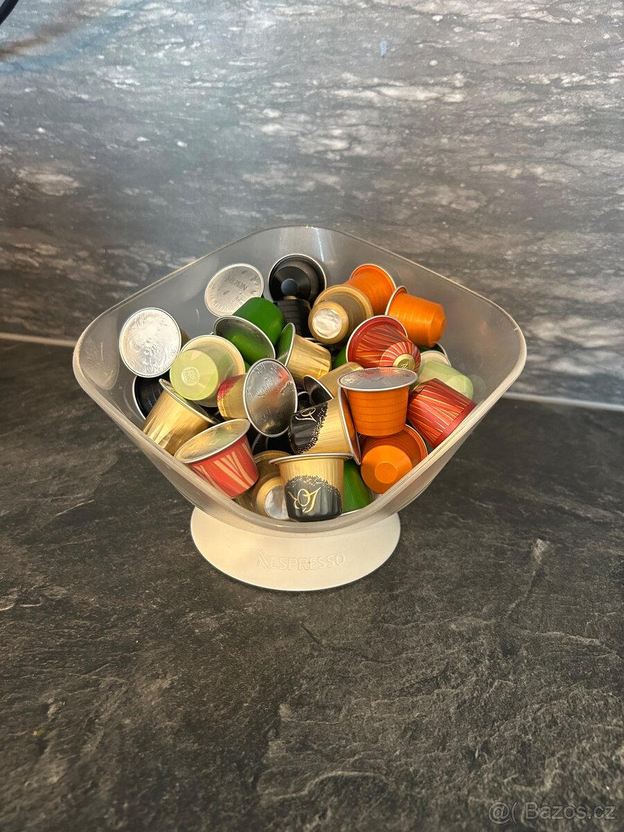 Kavovar Nespresso essenza mini piano - 5