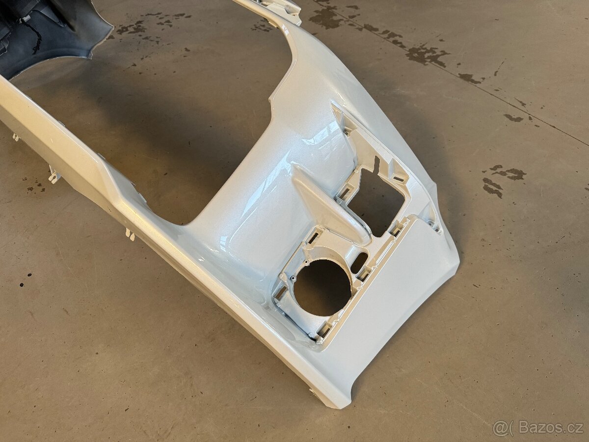 Nárazník GR YARIS - 5