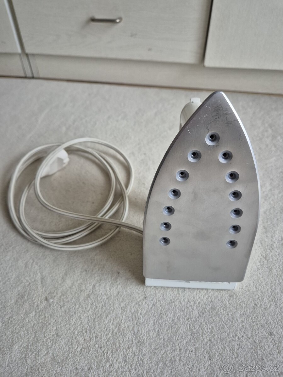 Žehlička Rowenta - 5