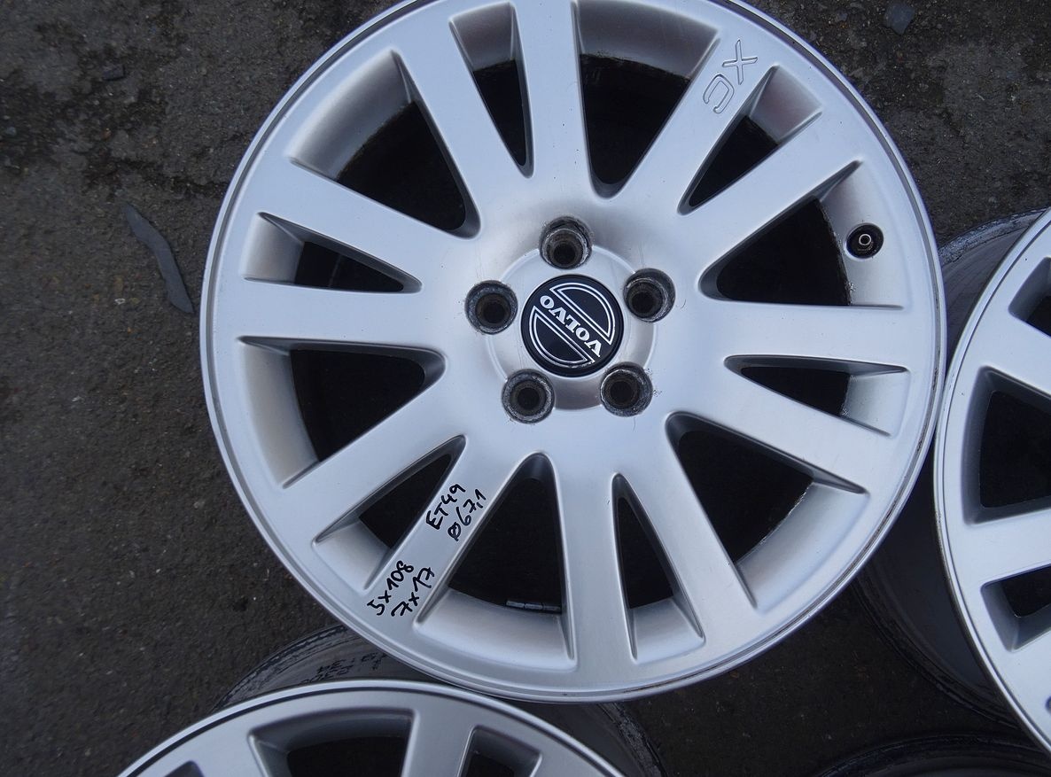 Alu disky originál Volvo XC90, 17", 5x108, ET 49, šíře 7J - 5