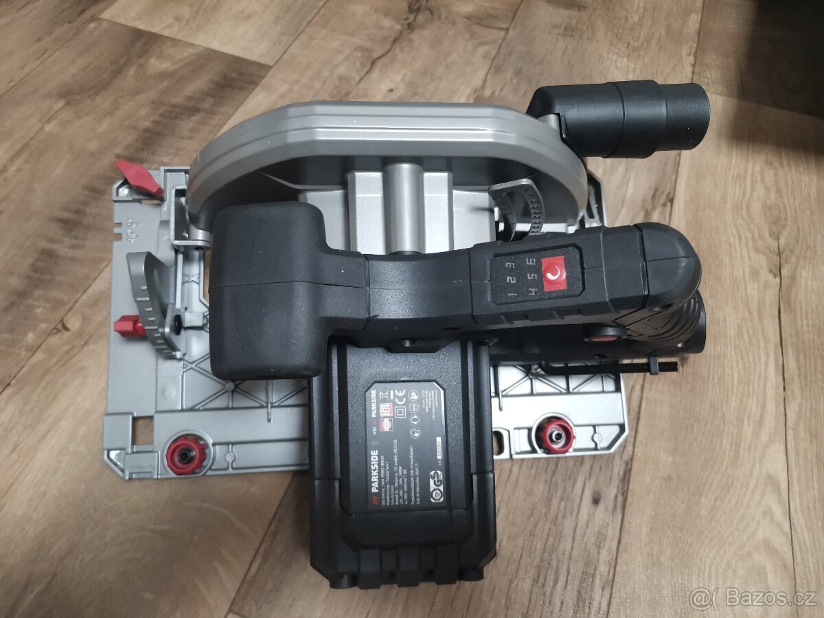 Elektrická ruční okružní pila peformance 1800W - 5