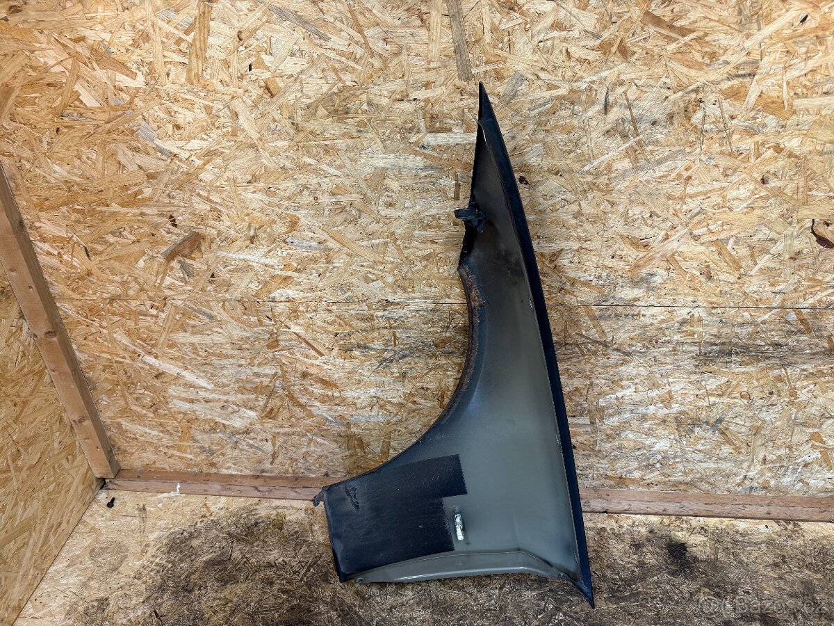 PRAVÝ PŘEDNÍ BLATNÍK BMW E90/91 SPARKLING GRAPHITE - 5