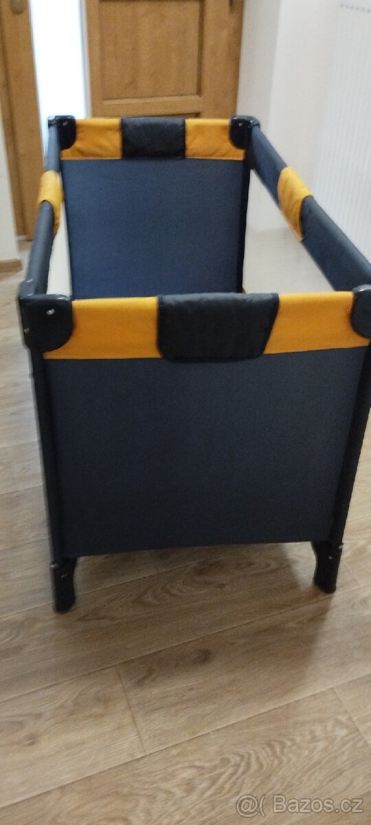 Přenosná dětská postýlka - 5