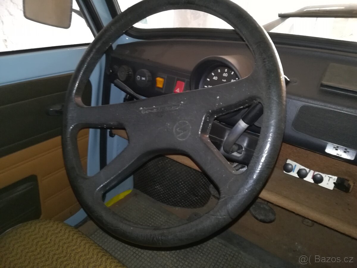 - REZERVACE - TRABANT 601 Kombi + přívěsný vozík - 5