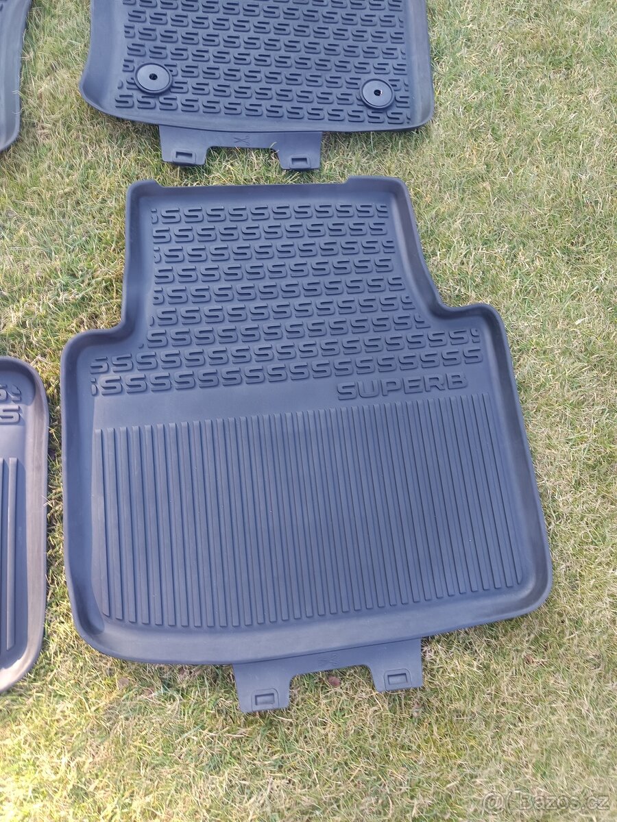 Originál koberečky Superb 3 - 5