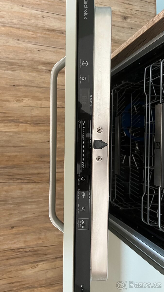 Nová myčka nádobí Electrolux série 700 ClassCare - 5