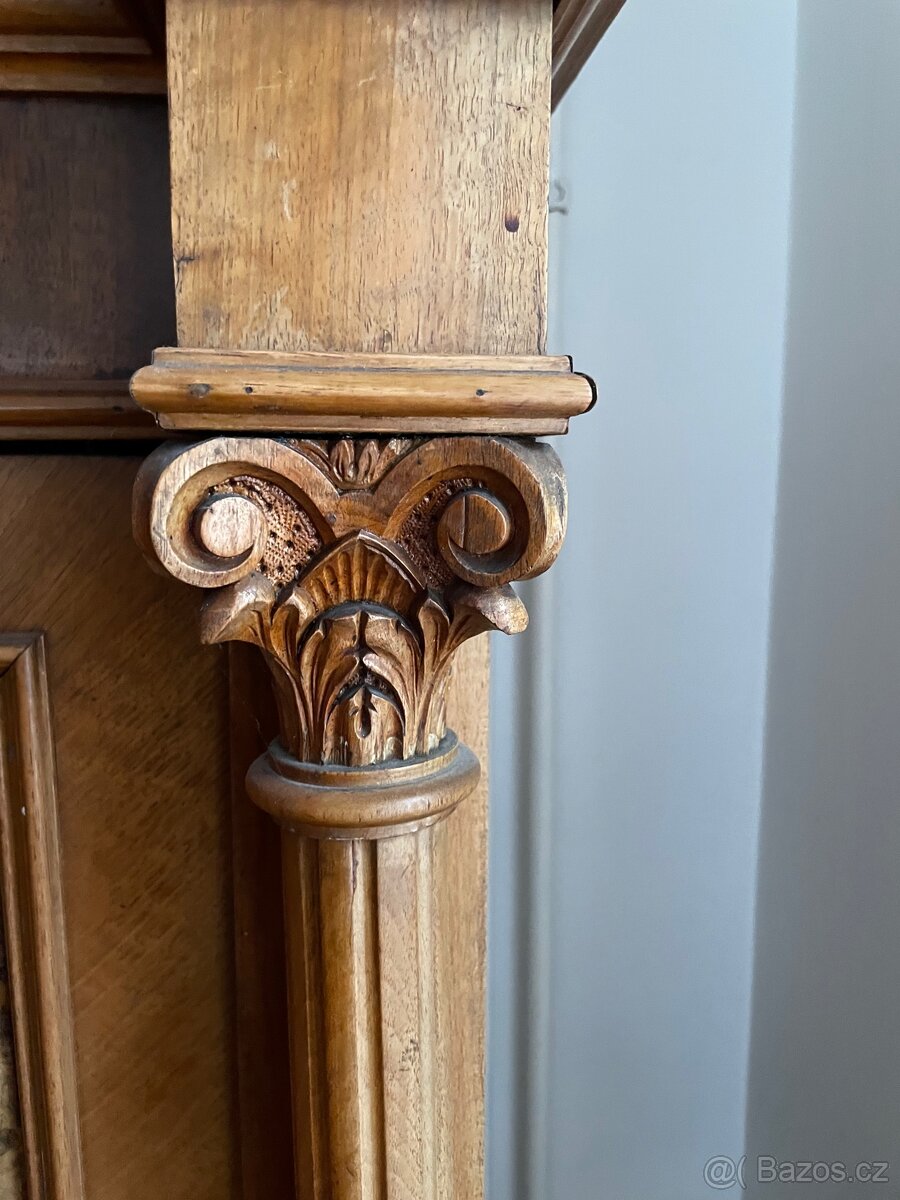 Starožitná skříň - 5