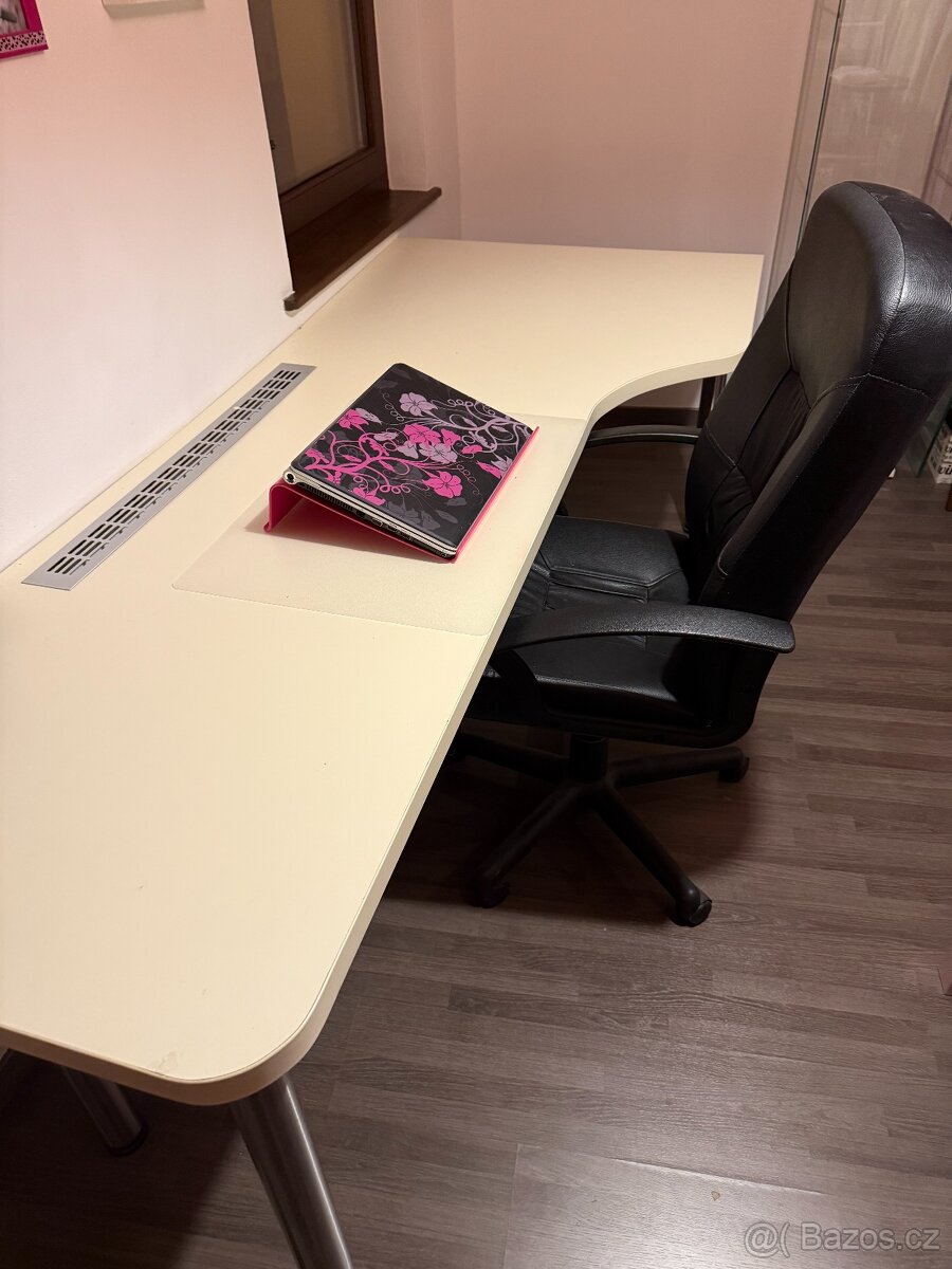 Pracovní stůl + židle - 5