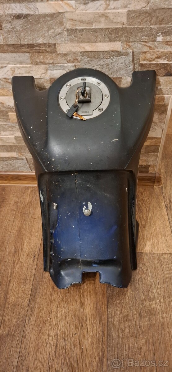 Nádrž yamaha - 5