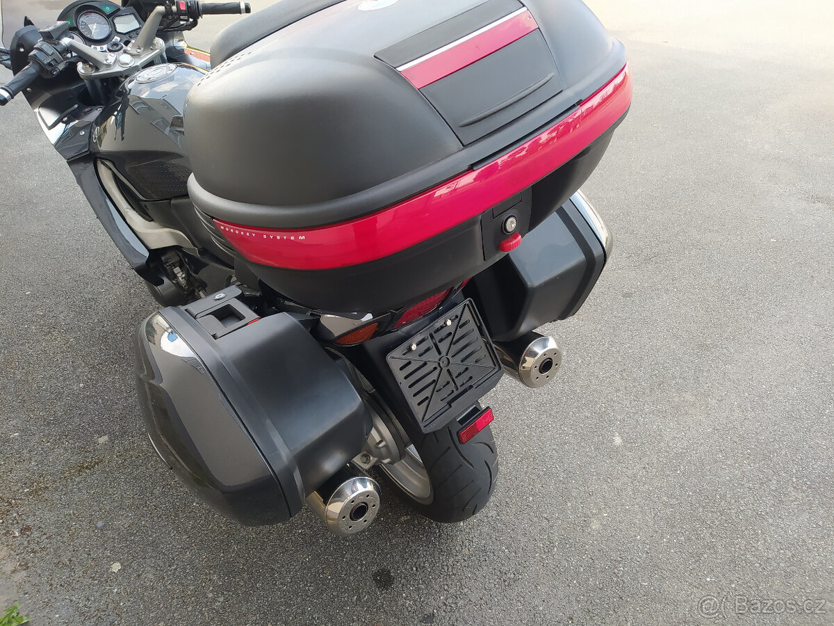 YAMAHA FJR 1300 - 5