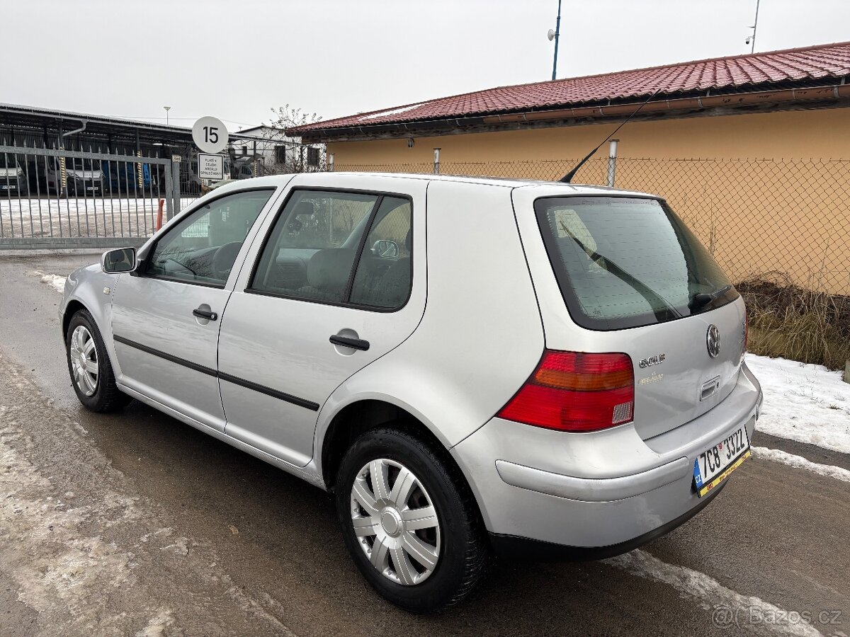 Volkswagen Golf IV 1.9TDI - 5