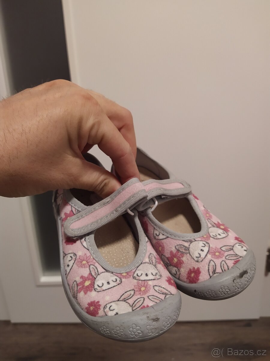 Dětské boty, papuče, gumáky, sandály apod. (B) - 5