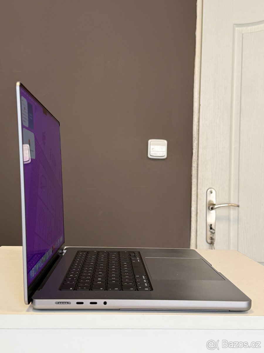 MacBook PRO 16” M1 MAX 64/2 TB - 5