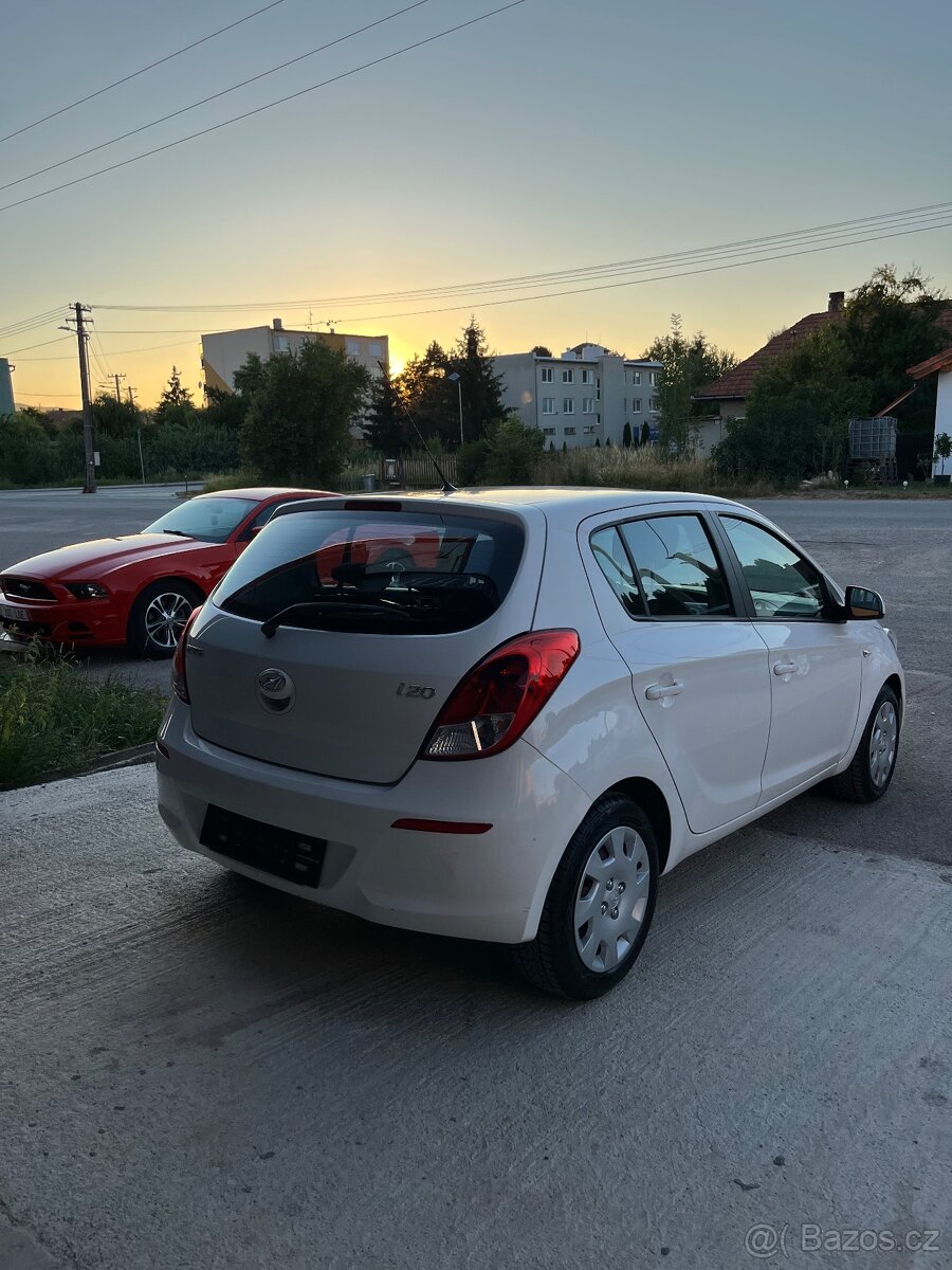 REZERVOVANE Hyundai i20 1.3 Benzin = Navi, r.v 2013, 96623km - 5