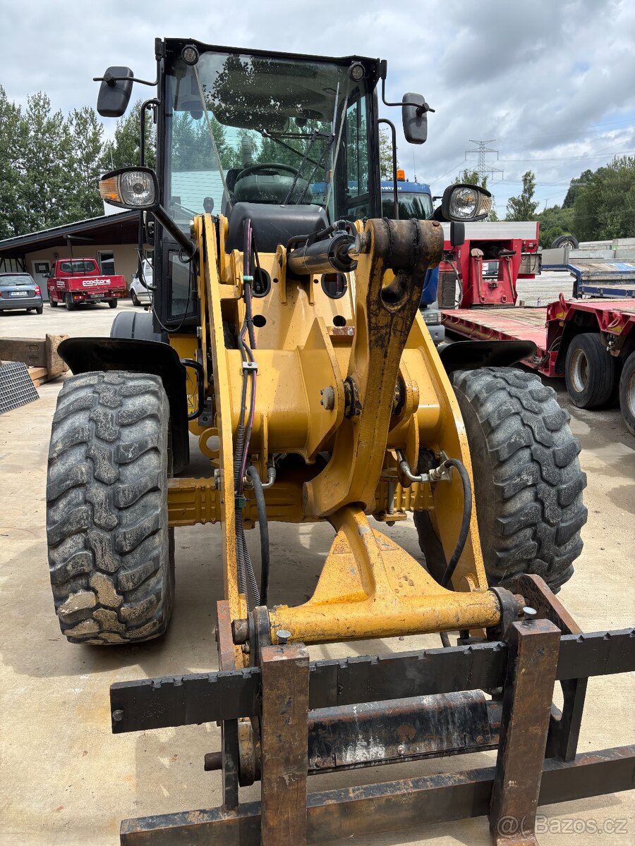Na prodej: Kolový nakladač CAT 908 (2018) - 5