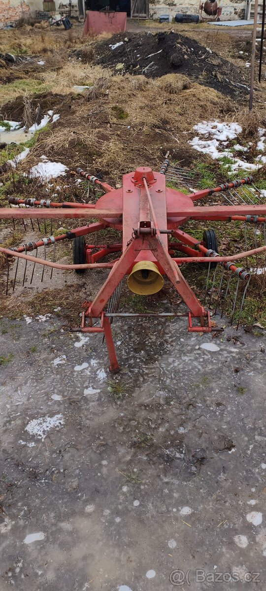Shrnovač píce pöttinger schwadkreisel 300cm, 3m - 5