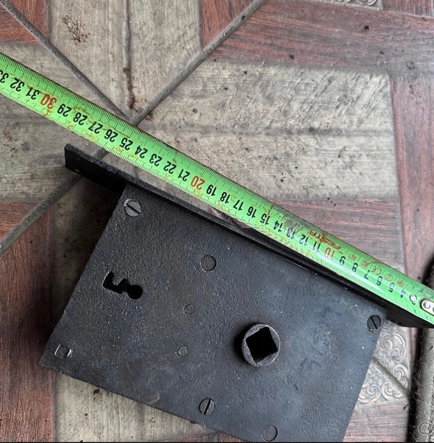 Starý dveřní zámek - 5