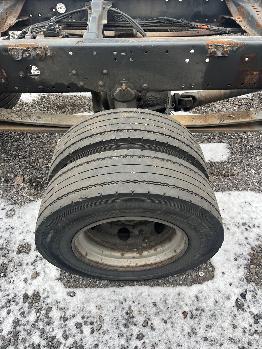 4ks pneumatika s diskem 215/75 R17.5 - 5