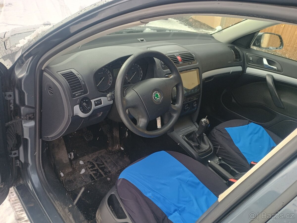 Škoda Octavia 2 díly - 5