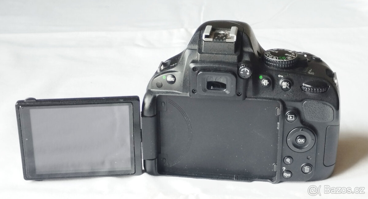 Nikon D5100 + objektiv Nikkor 18-105 - 5