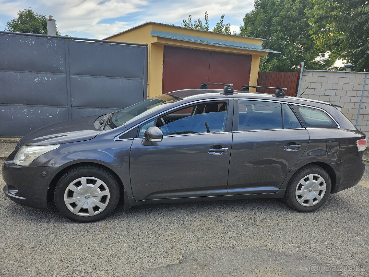 Toyota Avensis kombi ,2.0D-4D 93kW,klima - 5