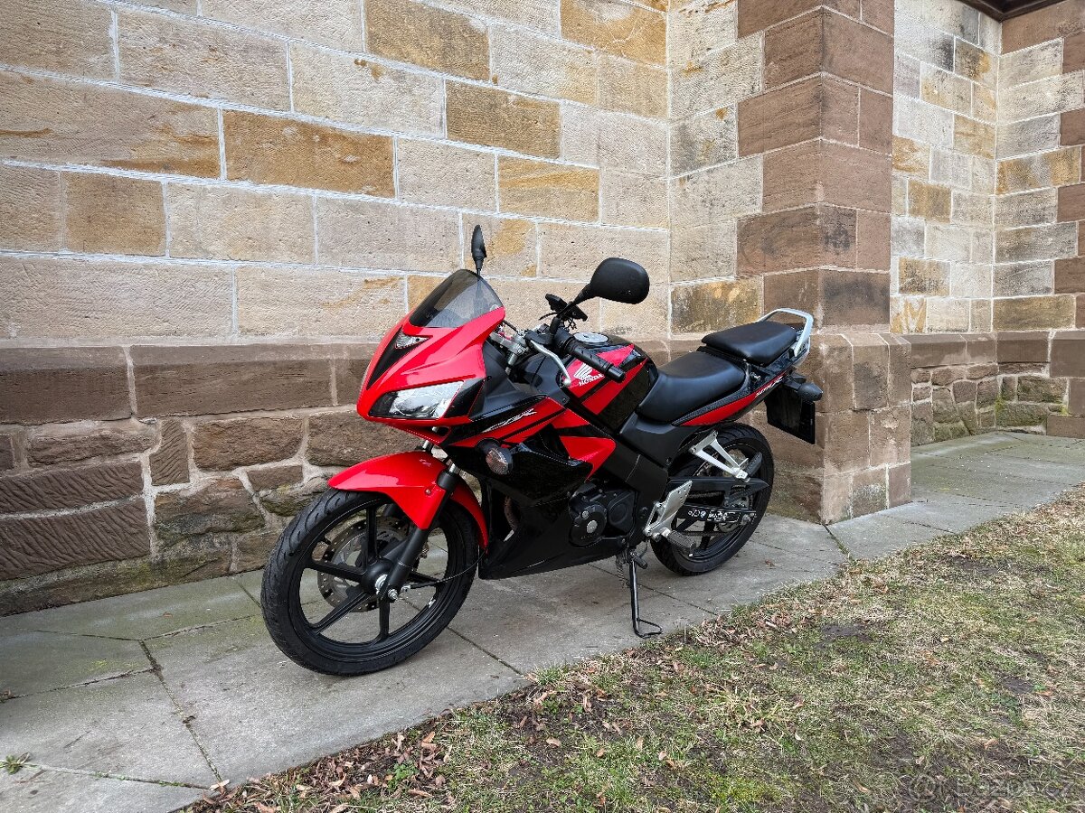 Honda CBR 125R - 5