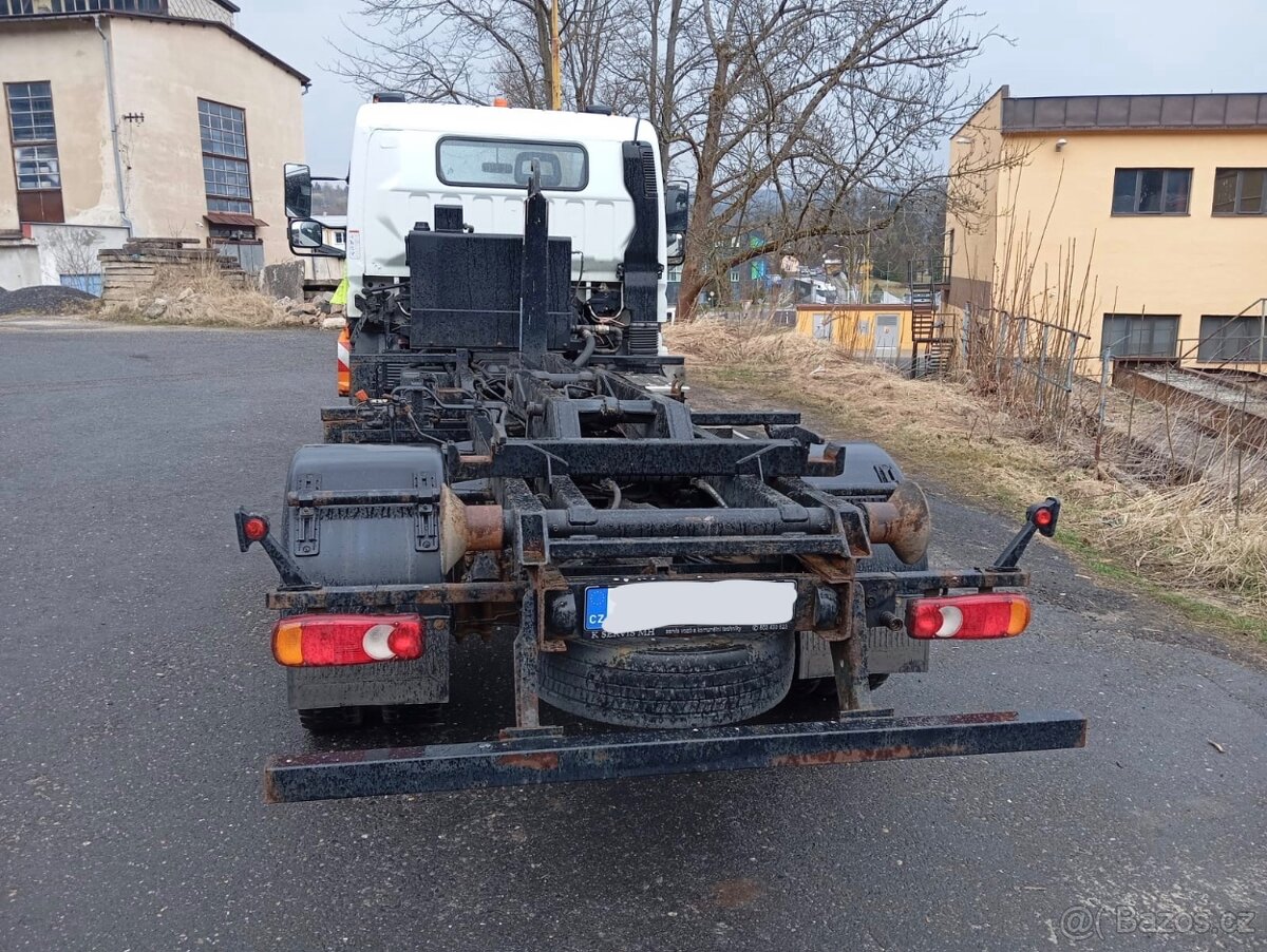 Fuso Canter 6C18 - 5