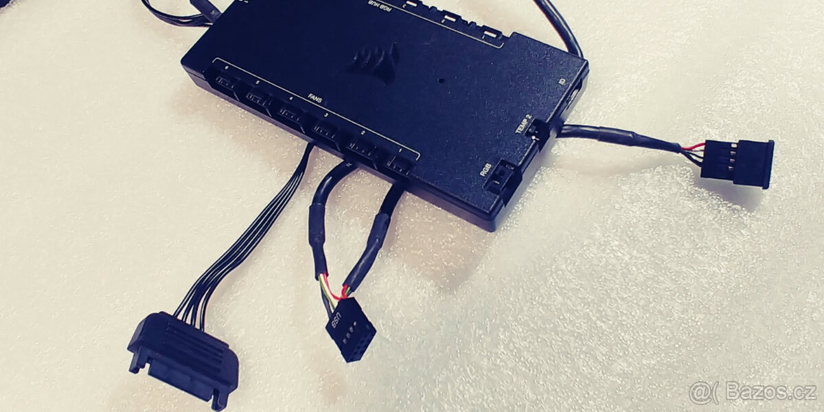 🔥 Corsair Commander Core XT – RGB & PWM Controller - 5