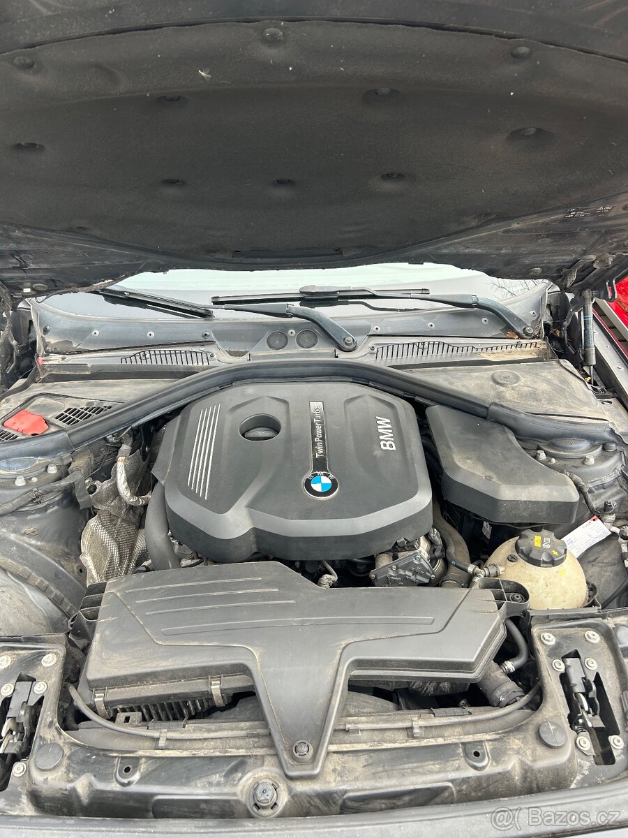 BMW 118i Benzín - 5