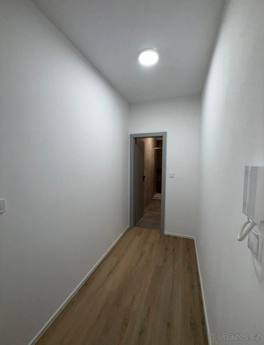 Pronájem bytu 2+KK 40m2 - 5