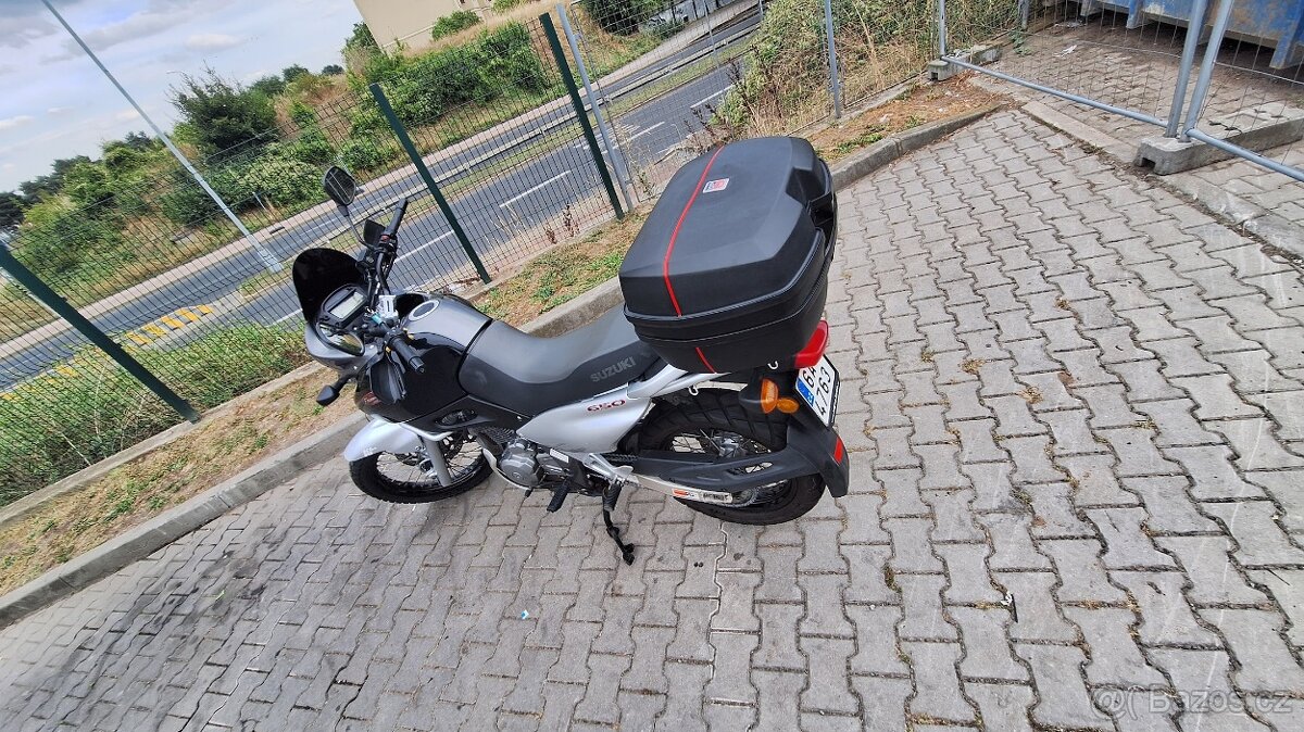 Suzuki XF 650 Freewind