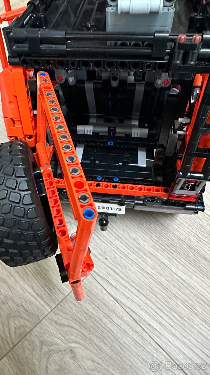 Lego Technic Mercedes Benz G500 42177 - 5