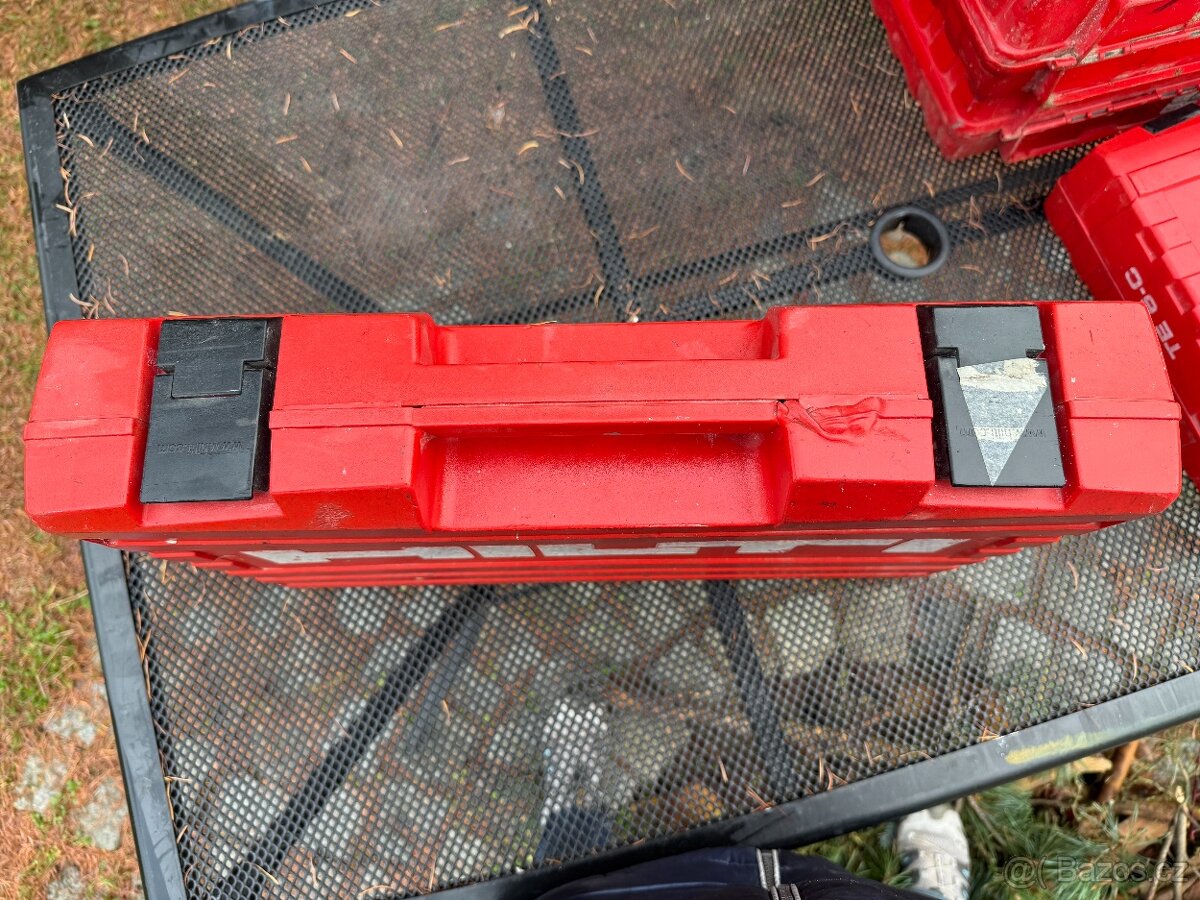 4 kufry HILTI na elektrické nářadí - 5