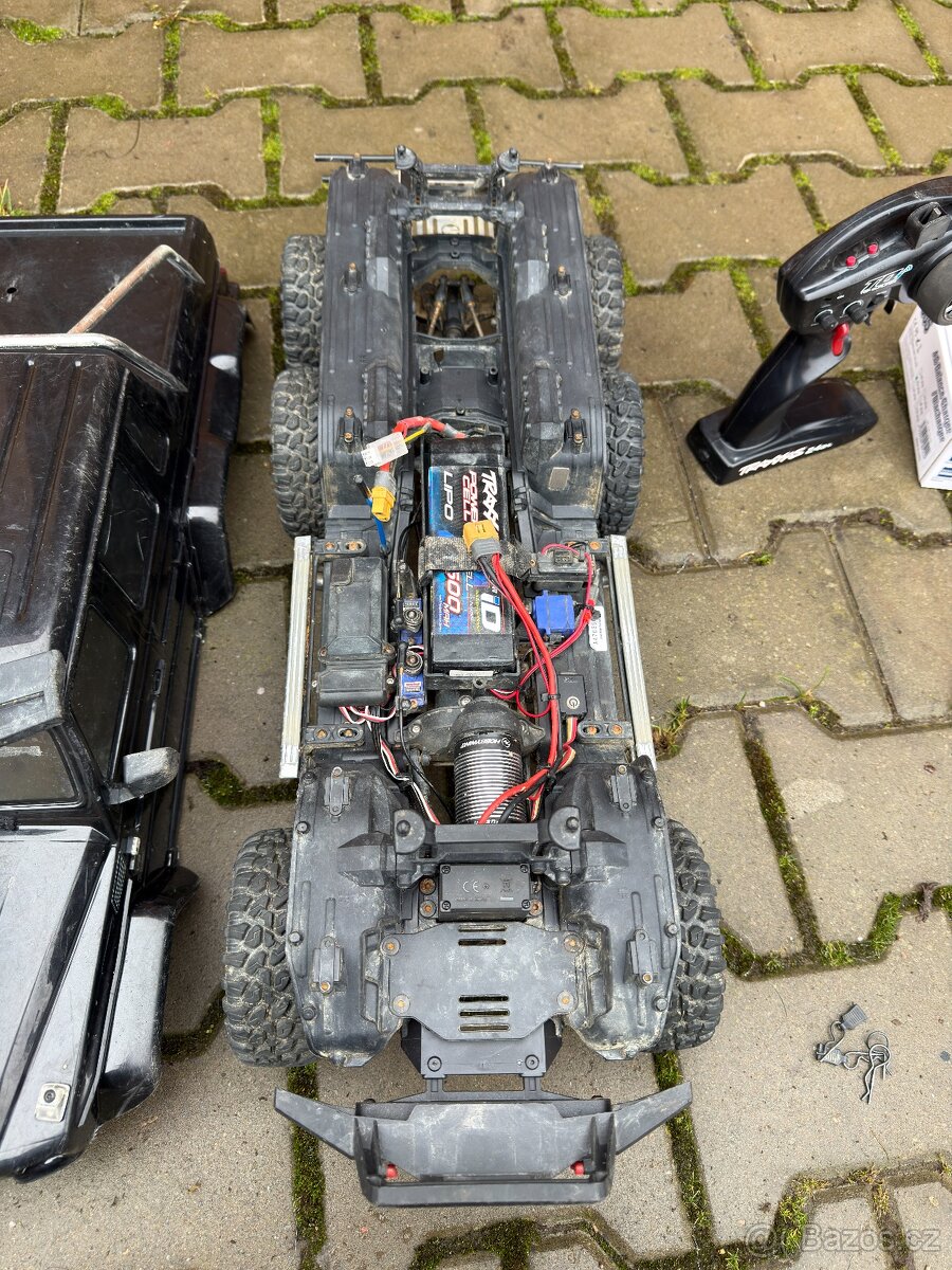 Traxxas TRX-6 Mercedes G63 6x6 v tuningu - 5